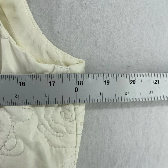 Charter Club Vest Jacket Womens M Ivory White Full-Zip Quilted Ruffled Mock Neck - Picture 3 of 11